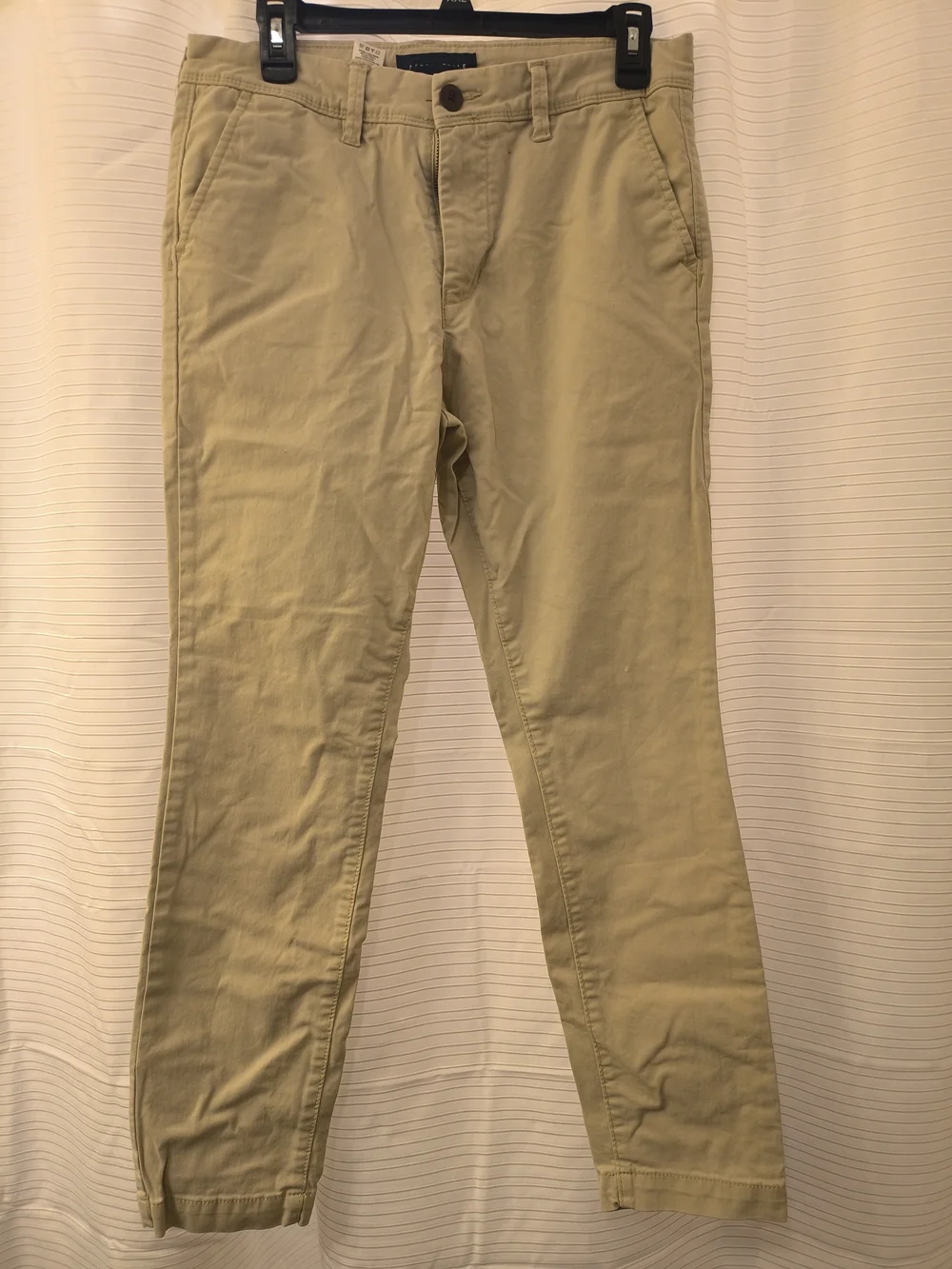 Aeropostale Men's Light Khaki Chino Pants
